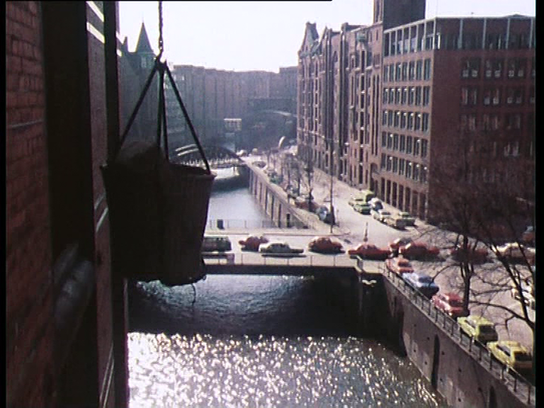 Szenenfoto aus der TV-Serie "St. Pauli Landungsbrücken"